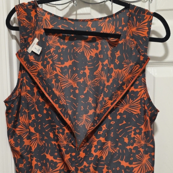 Caslon Floral Sleeveless Shift Dress - Picture 12 of 16